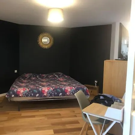 Maison Familiale De *